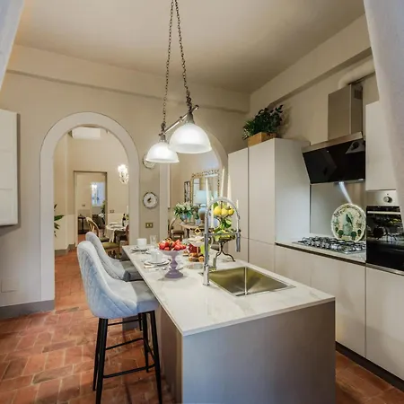 Apartment Panoramic Living In The Heart Of