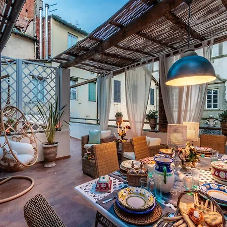 Apartment Panoramic Living In The Heart Of Lucca