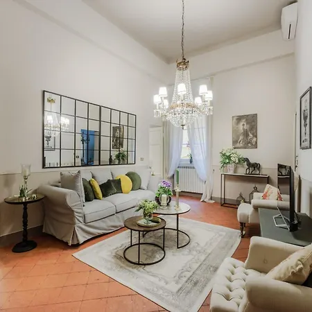 Apartment Panoramic Living In The Heart Of Lucca